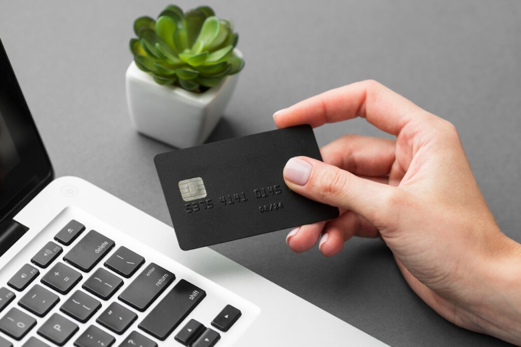 wybor karty kredytowej i konta bankowego